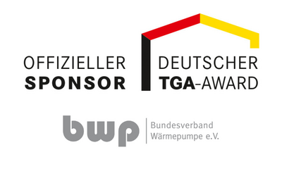 Logo des Deutschen TGA-Awards, das den offiziellen Sponsor, den Bundesverband Wärmepumpe e.V. (bwp), präsentiert. Die textliche Darstellung umfasst „Offizieller Sponsor“ und „Deutscher TGA-Award“ in markanten Schriftarten. Oben ist die deutsche Flagge angedeutet.