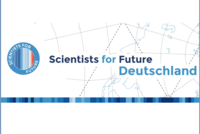 Logo von "Scientists for Future Deutschland". Es zeigt den Schriftzug "Scientists for Future" in blauer Schrift, ergänzt durch einen Kreis mit einem gestreiften Muster. Das Design vermittelt eine Verbindung zu Wissenschaft und Klimaschutz.
