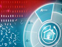 Ein Diagramm zeigt eine Skala für Energieeffizienz mit dem Höchstwert A++. In der Mitte ist ein stilisiertes Haus mit einem Pflanzenmotiv und einem Stromstecker. Der Hintergrund ist blau und rot, und es sind abstrakte Formen und Muster zu sehen.