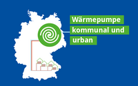 Die Abbildung zeigt eine Karte von Deutschland mit dem Fokus auf Wärmepumpen. Ein grünes Symbol stellt die Wärmequelle dar, während der Text „Wärmepumpe kommunal und urban“ darauf hinweist, dass es sich um städtische und kommunale Lösungen handelt.