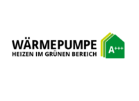 Text für visuell beeinträchtigte Personen:  

"Logo für Wärmepumpen mit dem Slogan 'Heizen im grünen Bereich'. Es zeigt ein energieeffizientes Produkt, gekennzeichnet mit einer A+++ Einstufung."